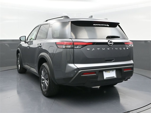 2025 Nissan Pathfinder SV photo 4
