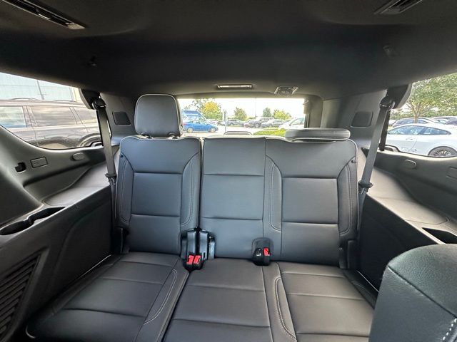 2025 Chevrolet Tahoe Premier photo 36
