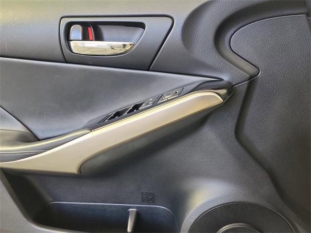 2014 Lexus IS 250 photo 8
