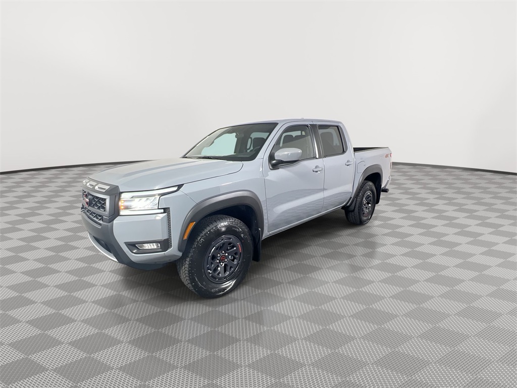 2025 Nissan Frontier PRO-4X photo 4