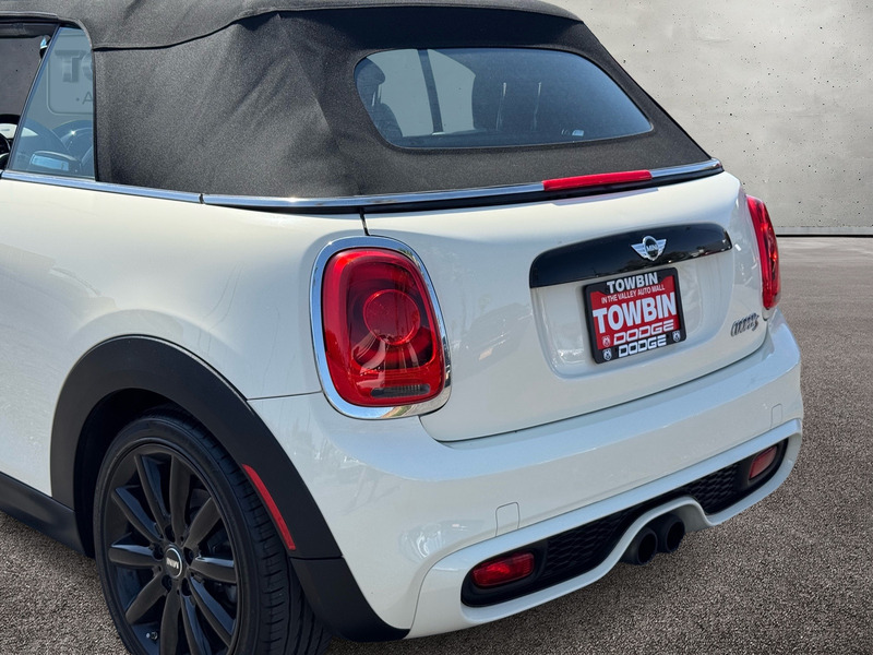 2017 Mini Cooper Convertible S photo 7