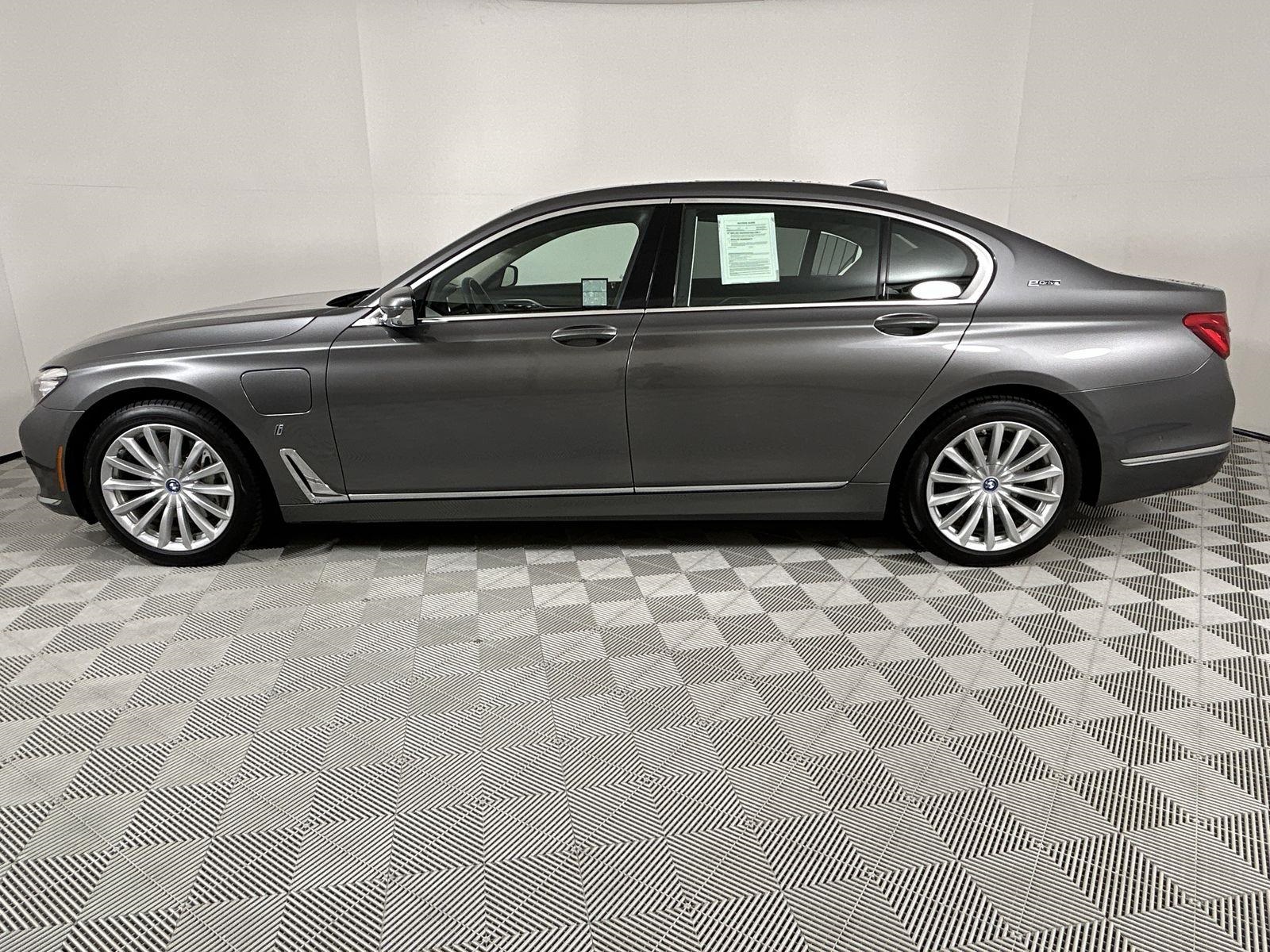 2017 Bmw 740e xDrive photo 2