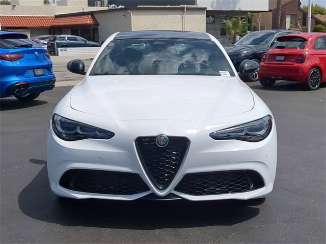 2025 Alfa Romeo Giulia SPRINT photo 2