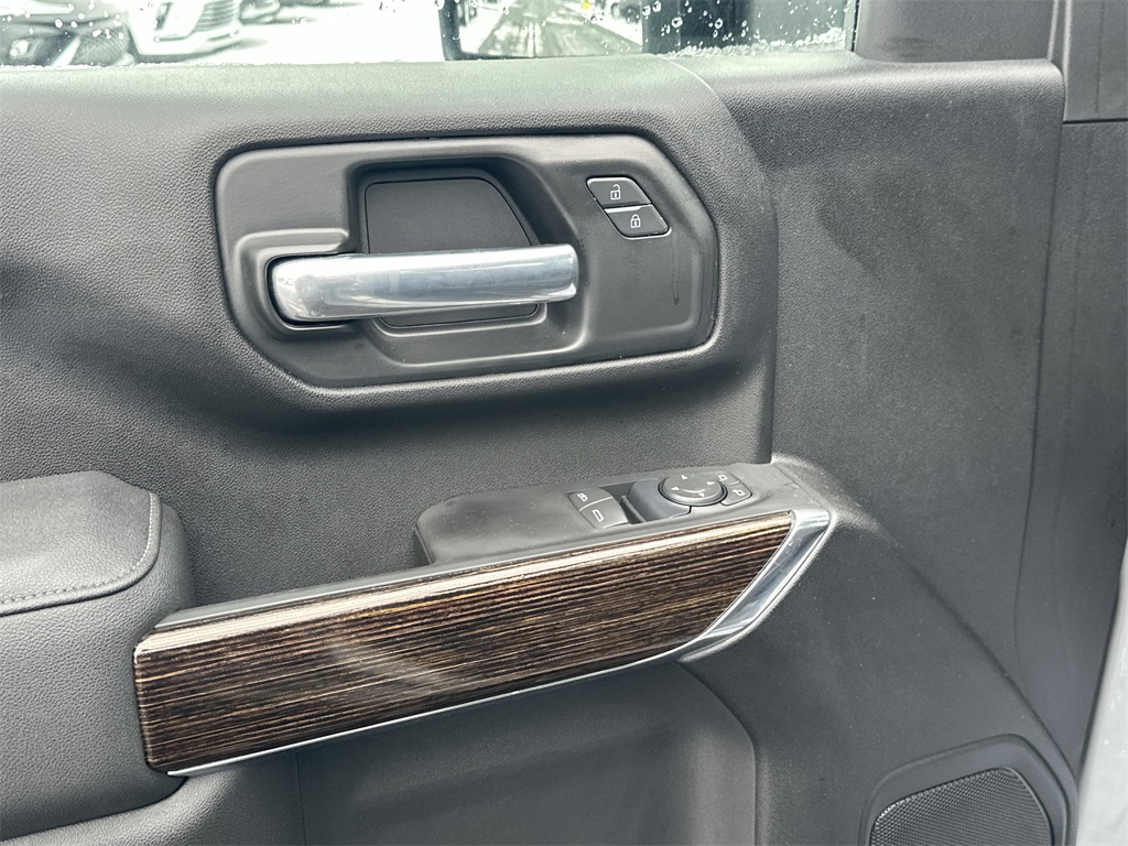 2025 GMC SIERRA HD - Image 19
