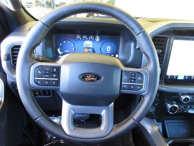 2025 Ford F-150 XLT photo 14