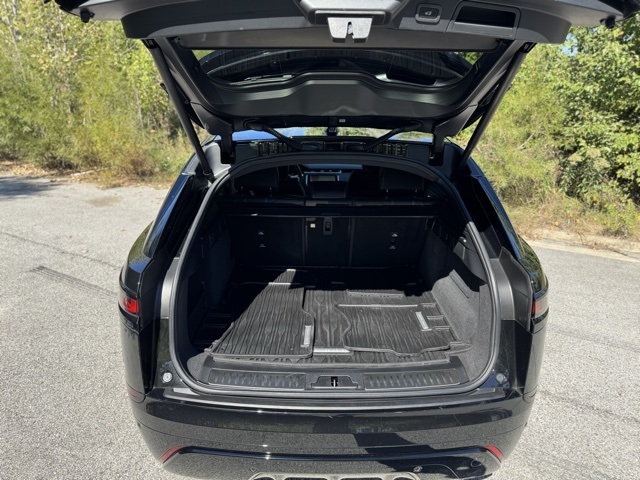 2022 Land Rover Range Rover Velar P250 R-Dynamic S photo 7