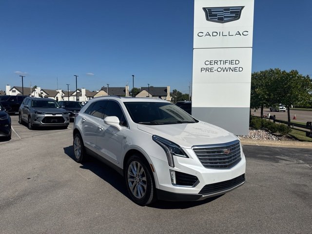 2017 Cadillac XT5 Platinum photo 3