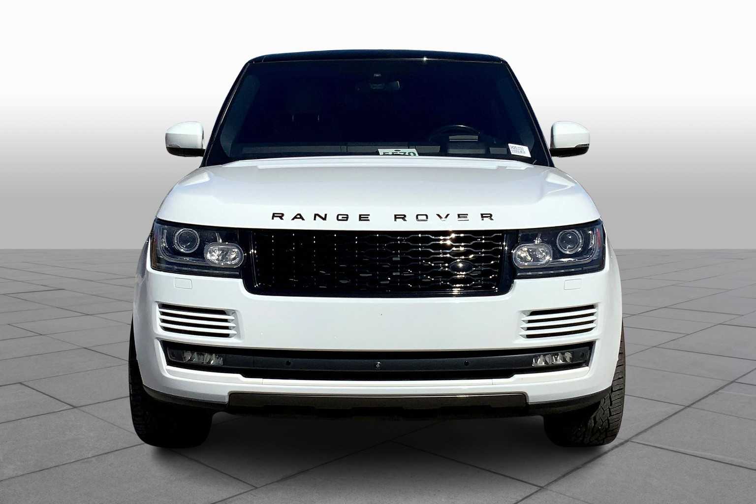 2016 Land Rover Range Rover HSE photo 3