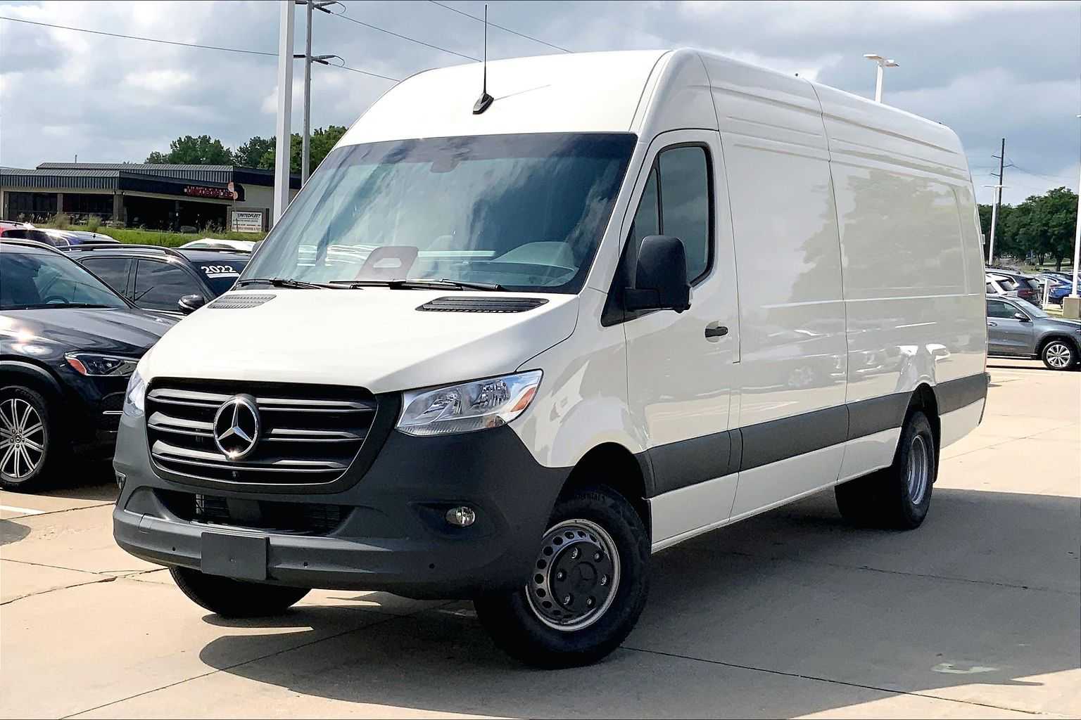 2025 Mercedes-Benz Sprinter Cargo Van