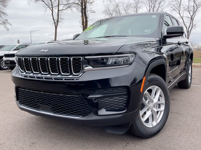 2025 Jeep Grand Cherokee Laredo's photo