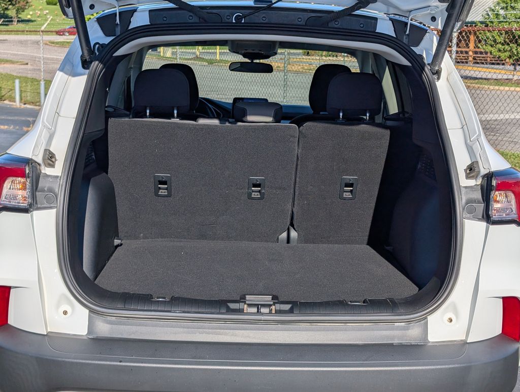 2022 Ford Escape SE photo 3