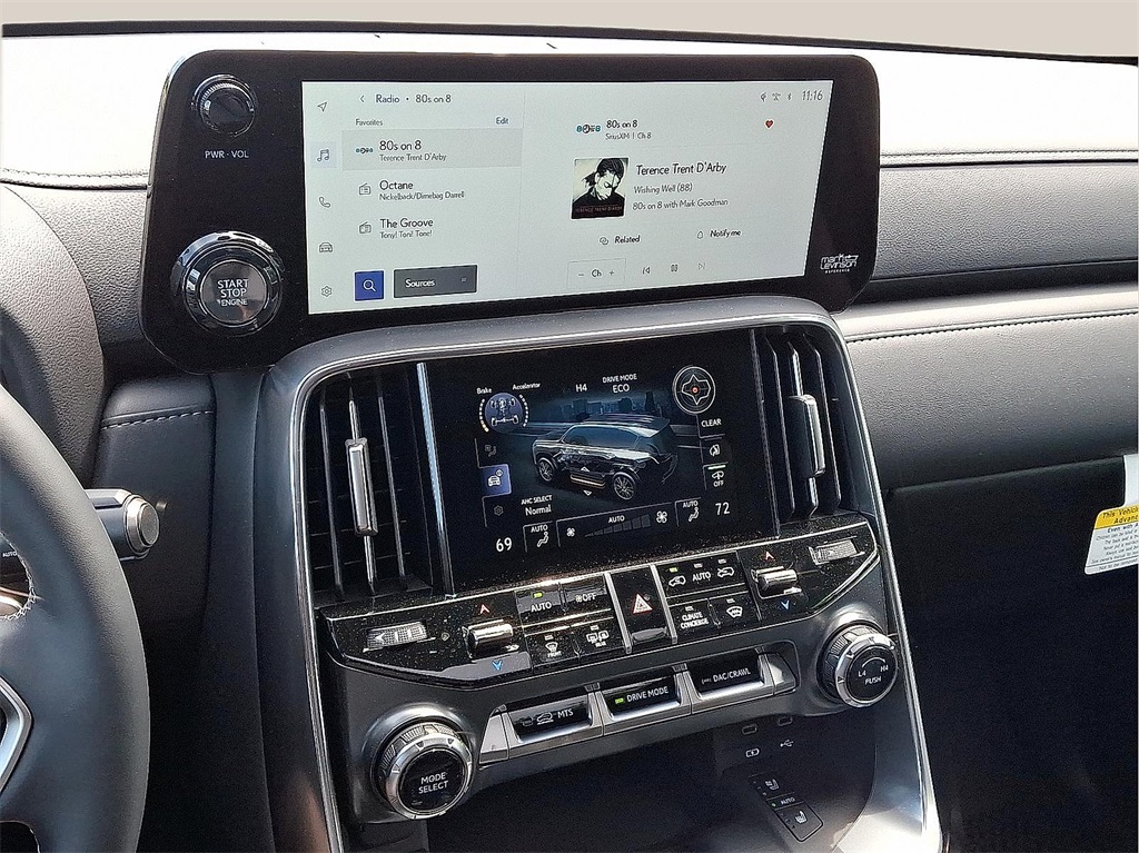 2025 Lexus LX 600 Luxury photo 8