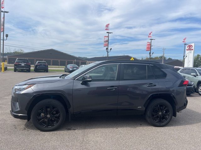 2023 Toyota RAV4 Hybrid XSE photo 3