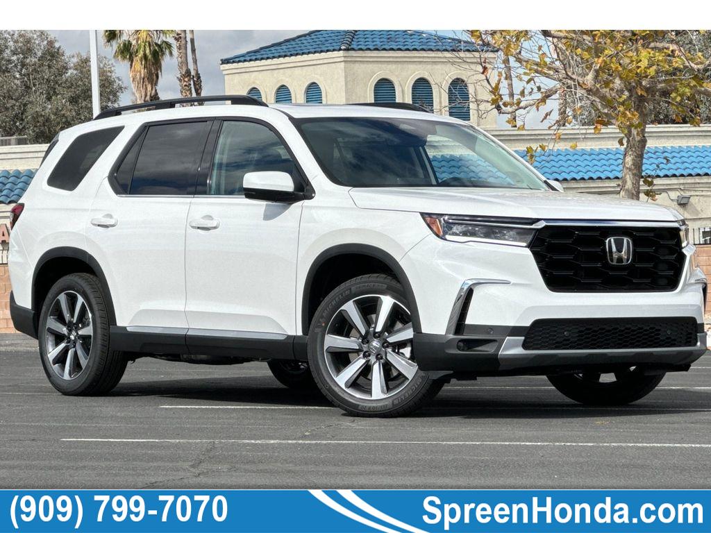 2025 Honda Pilot Touring's photo
