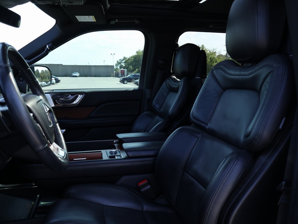 2021 Lincoln Navigator L Reserve photo 16