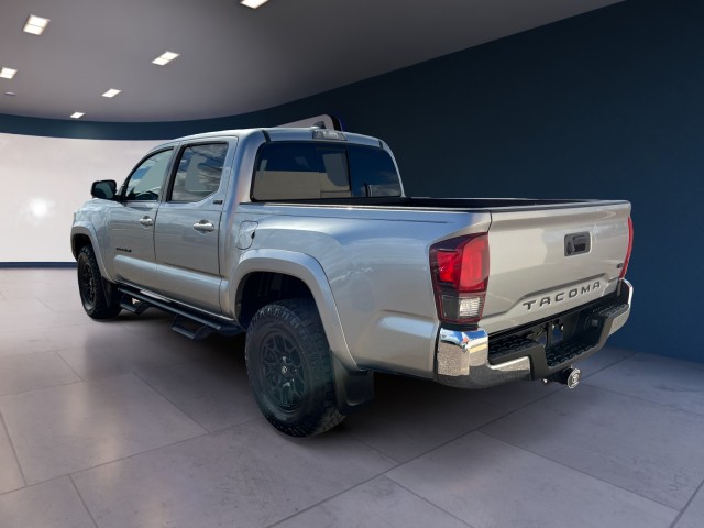 2022 Toyota Tacoma SR5 photo 2