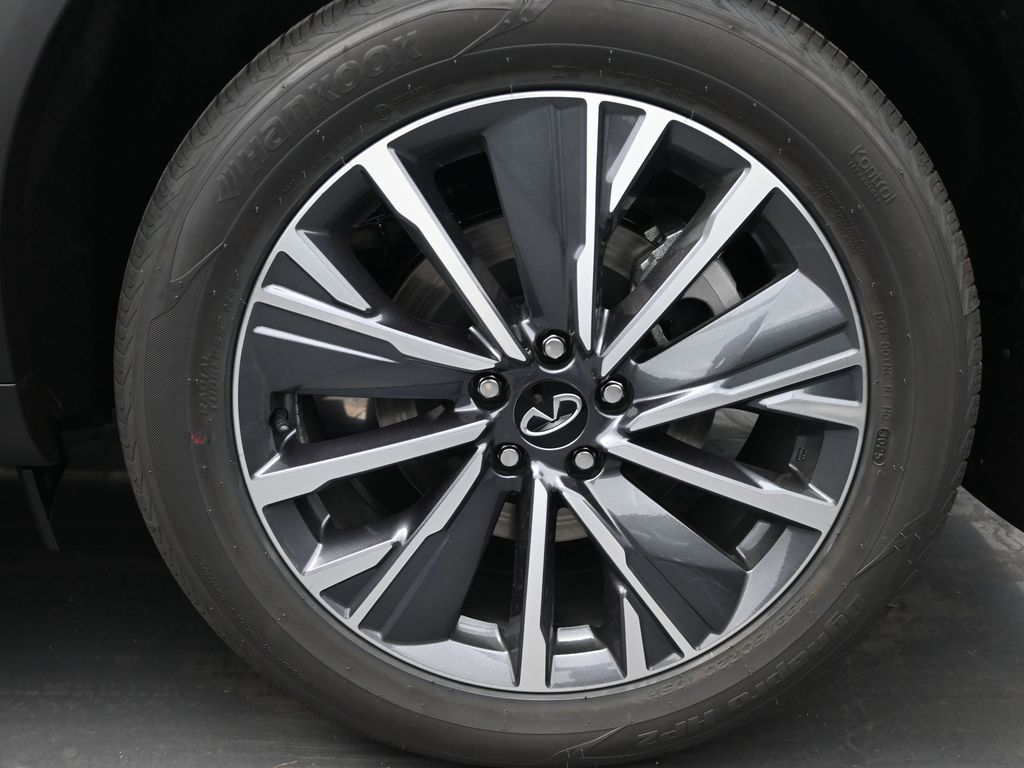 2026 Infiniti QX60 Luxe photo 19