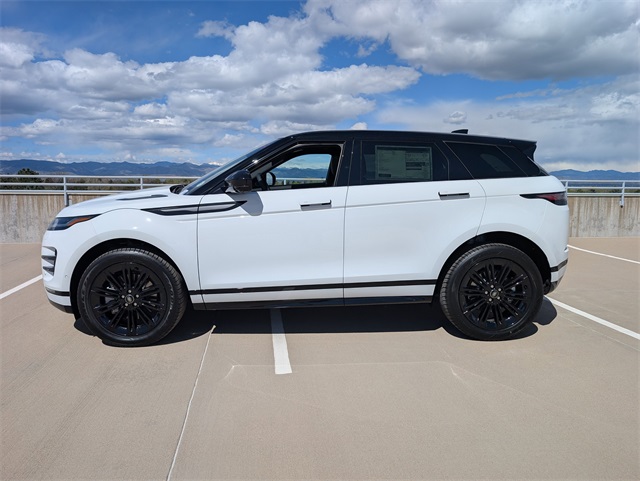 2026 Land Rover Range Rover Evoque Dynamic SE photo 3