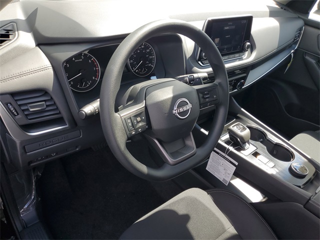 2026 Nissan Rogue S photo 9