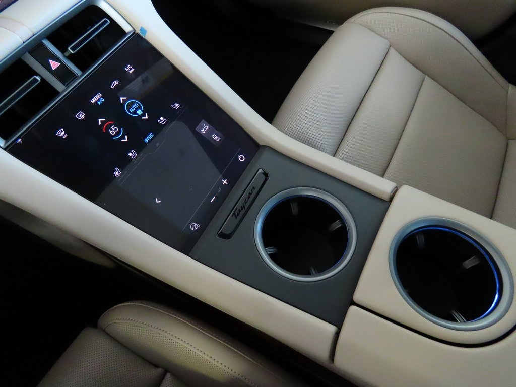 2025 Porsche Taycan 4S photo 31