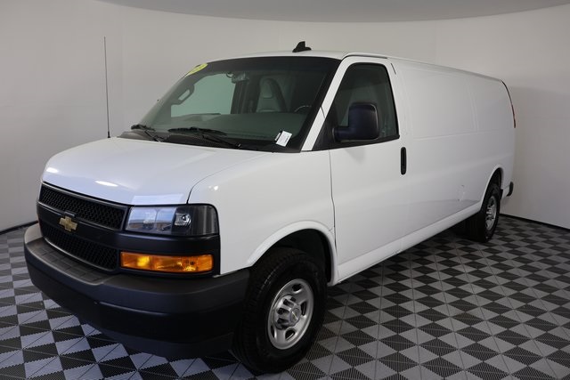 2023 Chevrolet Express 2500 Work Van photo 4