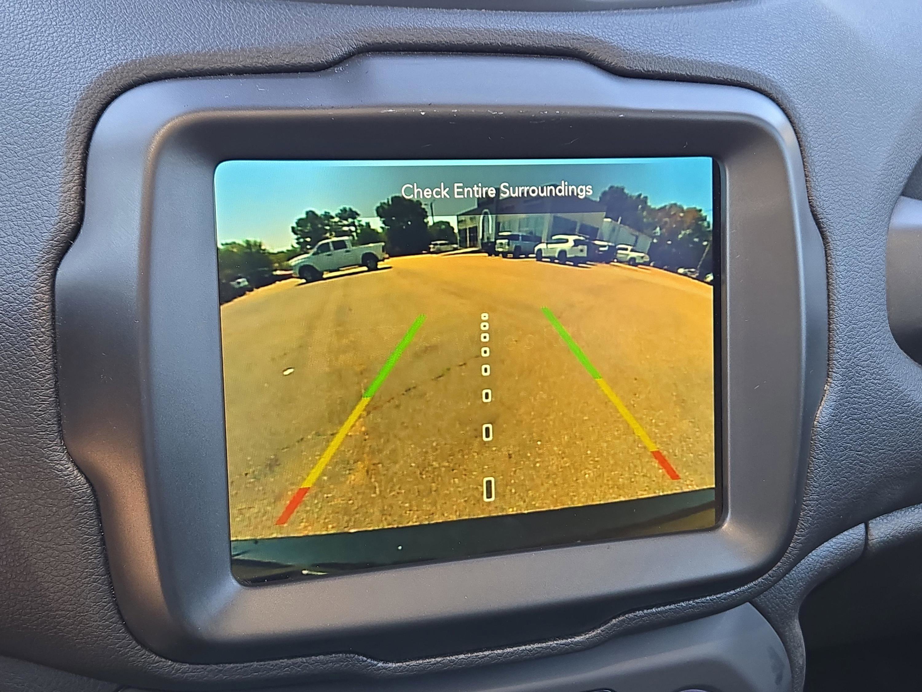 2023 Jeep Renegade Latitude Red Edition photo 18
