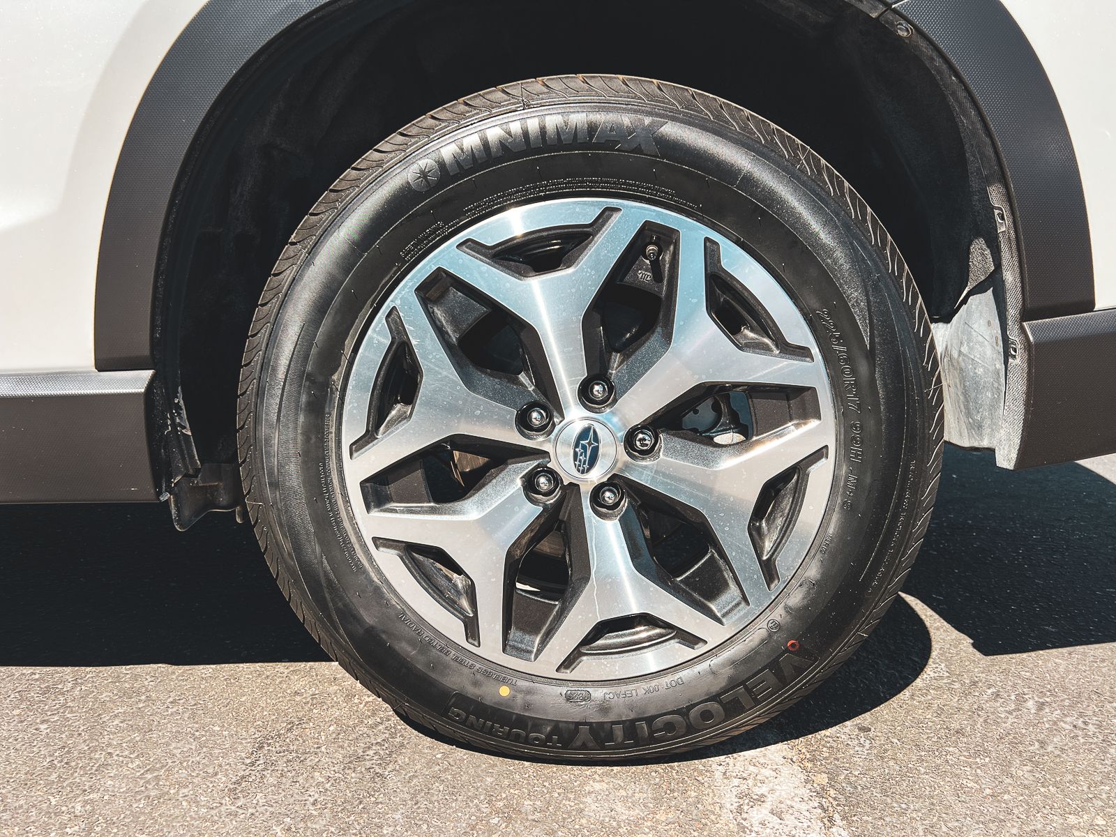 2023 Subaru Forester Premium photo 3
