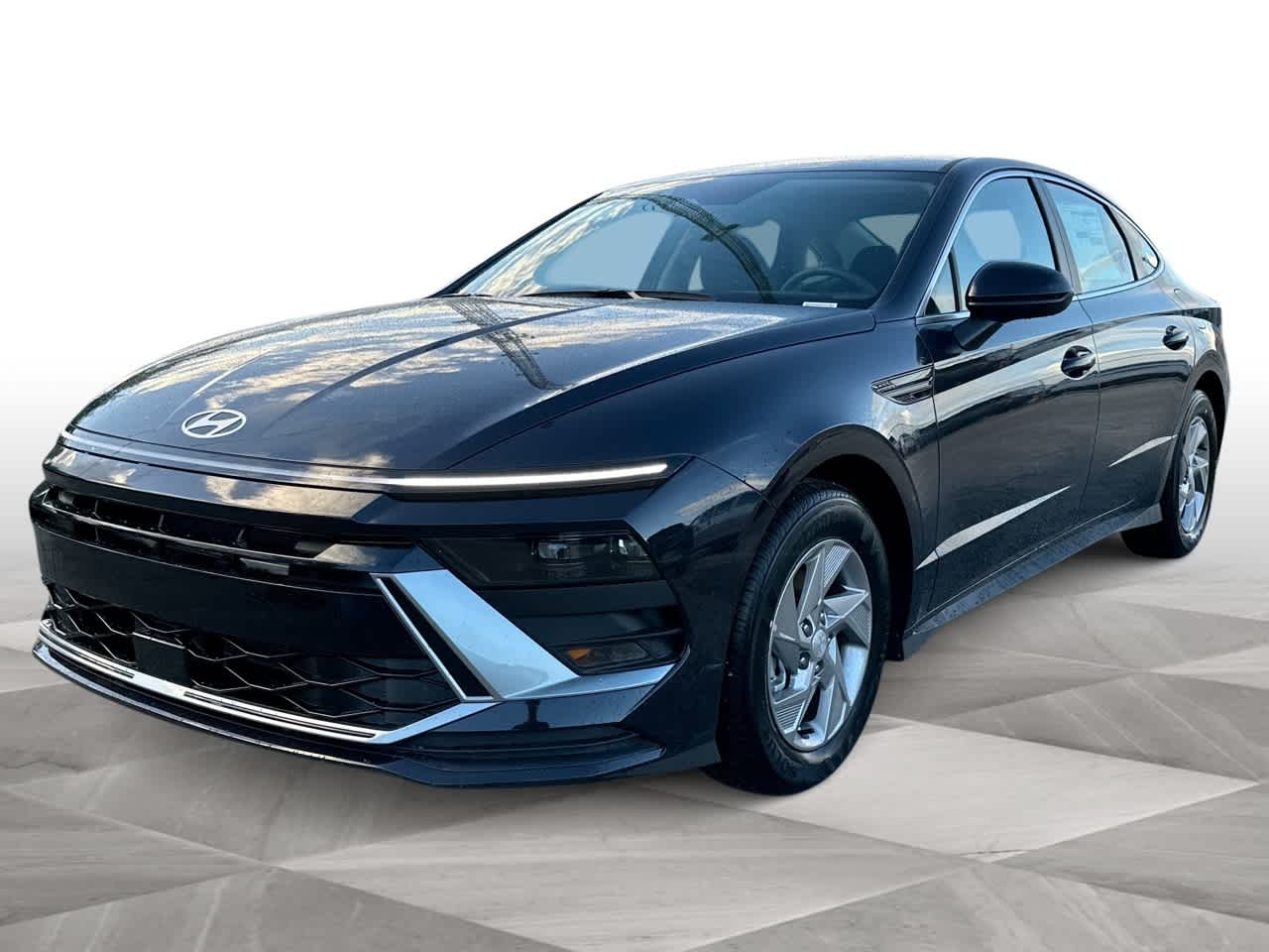 2026 Hyundai Sonata SE's photo