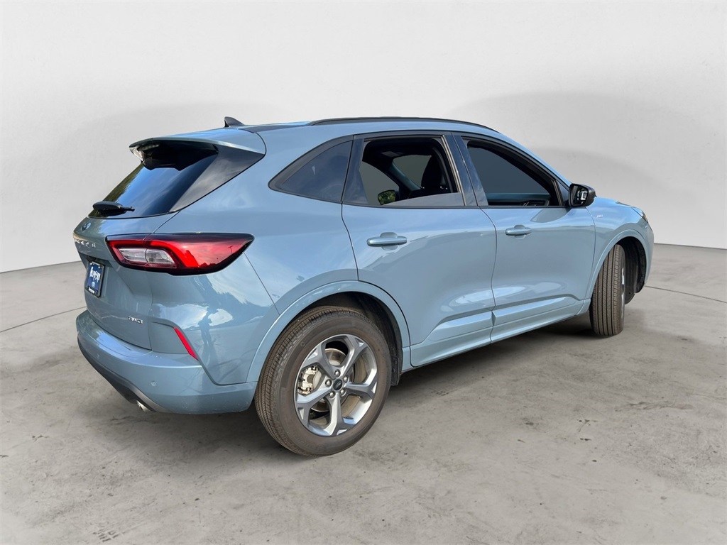 2024 Ford Escape ST-Line photo 3