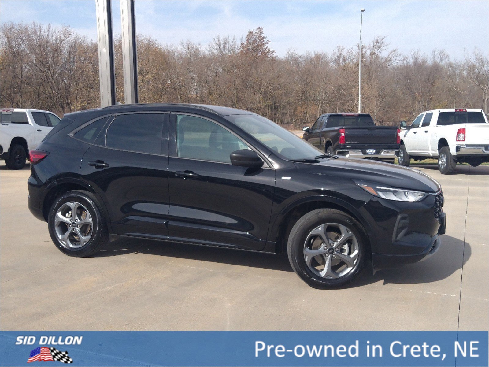 2024 Ford Escape ST-Line photo 4