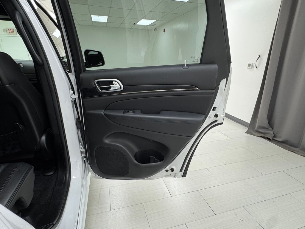 2018 Jeep Grand Cherokee High Altitude photo 15