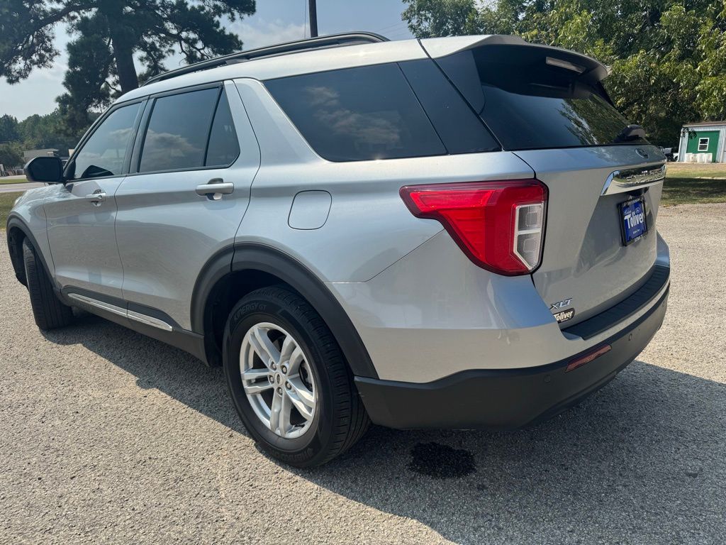 2023 Ford Explorer XLT photo 4
