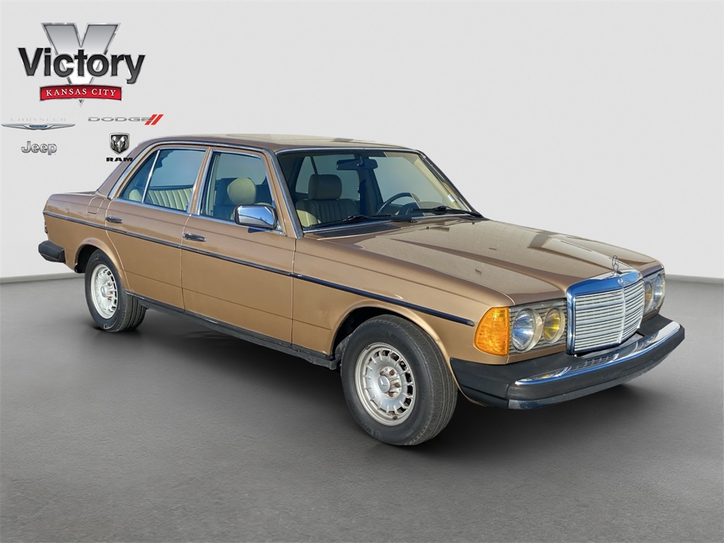 1985 Mercedes-Benz 300's photo
