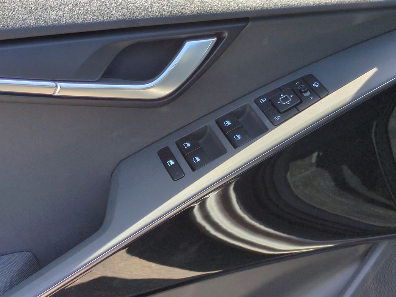 2025 Kia Niro EX Touring photo 20