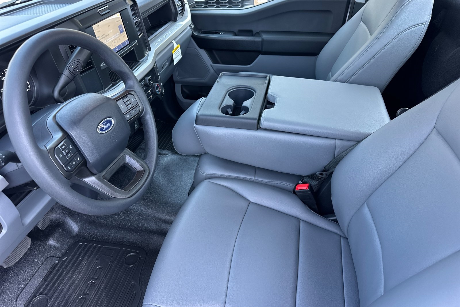 2025 Ford F-250 XL photo 8