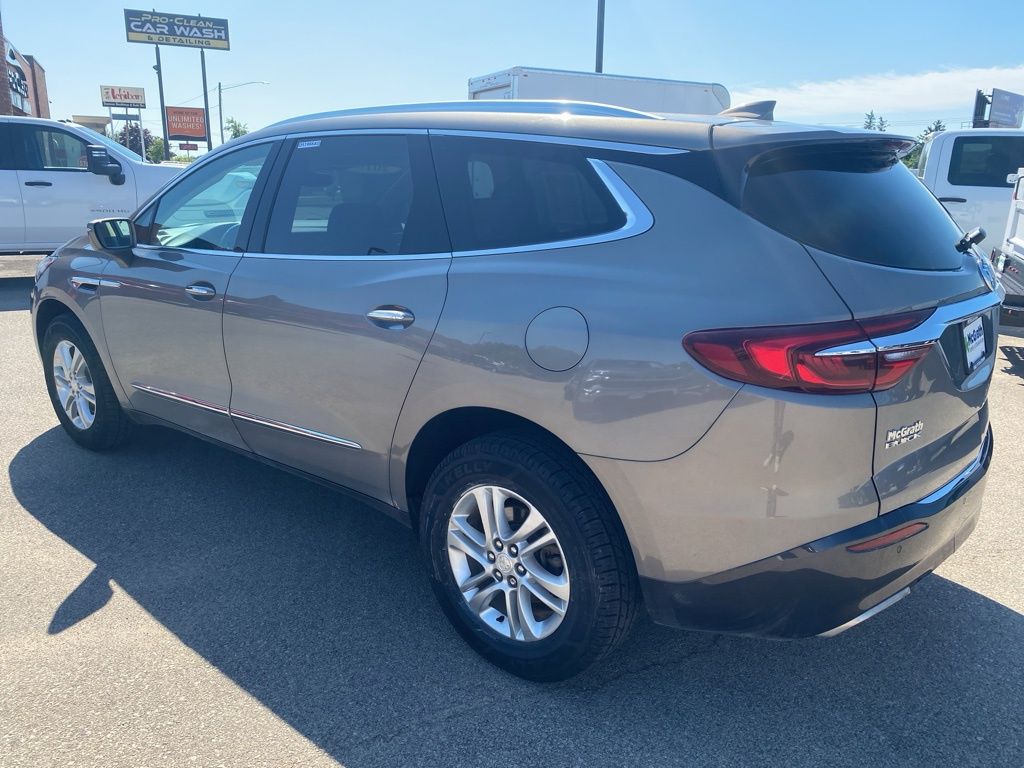 2018 Buick Enclave Essence photo 5