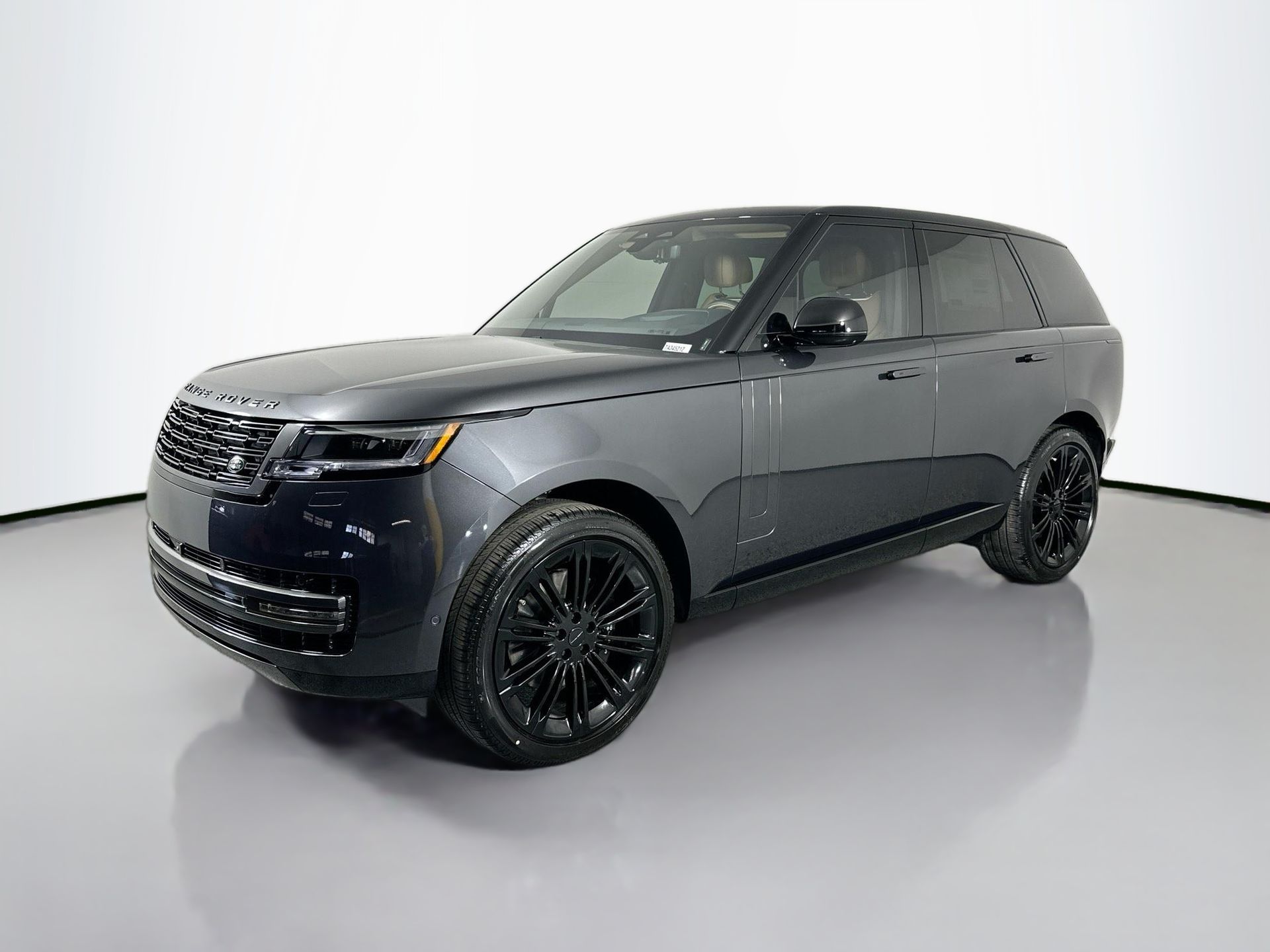 2026 Land Rover Range Rover SE's photo