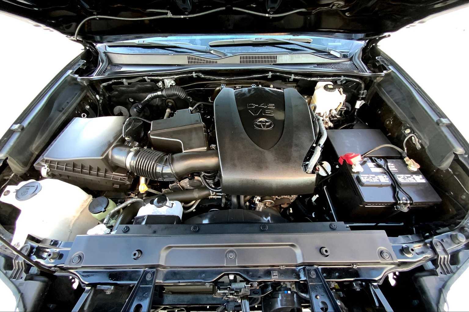 2023 Toyota Tacoma TRD photo 29