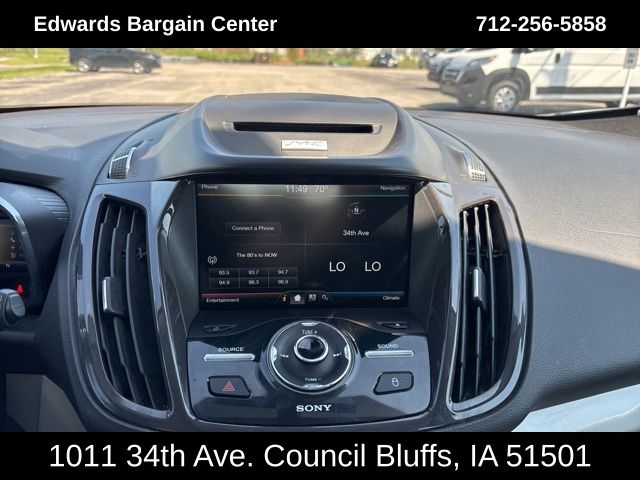 2015 Ford C-Max Hybrid SEL photo 16