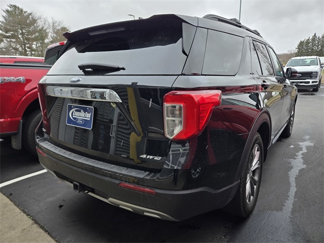 2023 Ford Explorer XLT photo 3