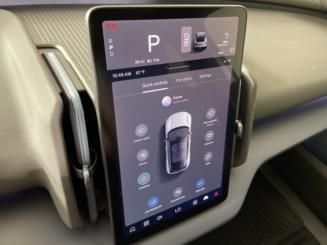2025 Volvo EX30 Plus photo 24