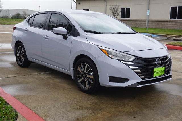 2025 Nissan Versa Sedan SV