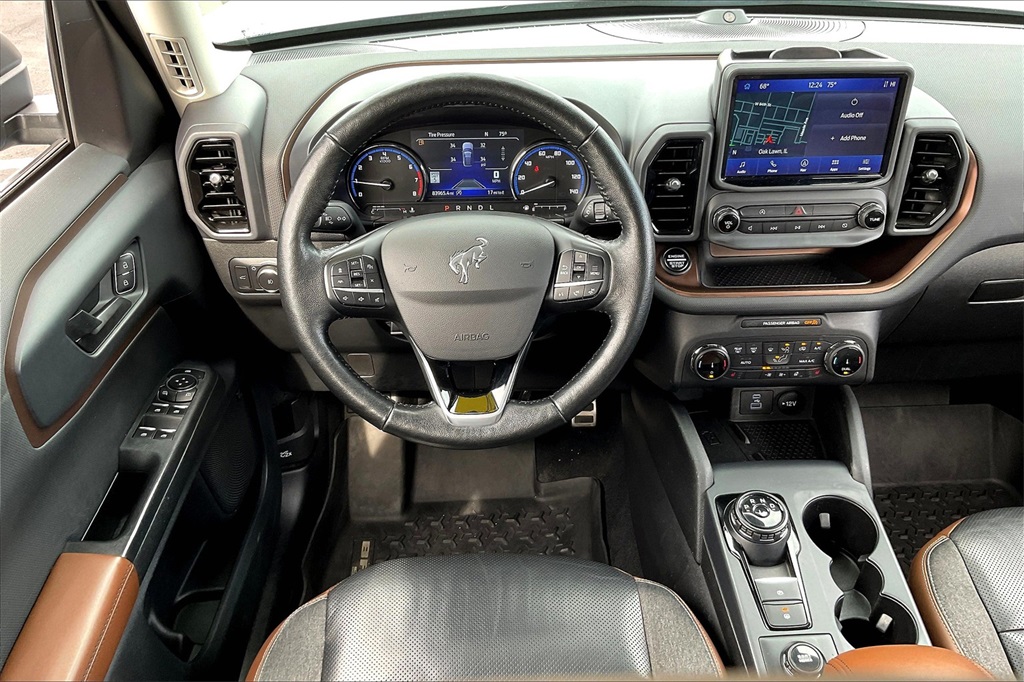 2022 Ford Bronco Sport Outer Banks photo 3