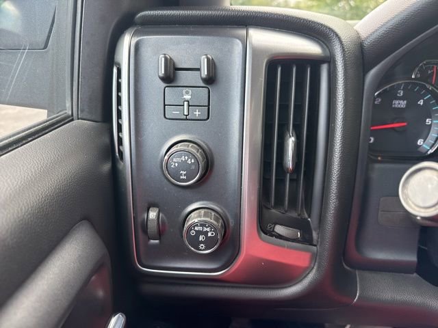 2017 Chevrolet Silverado 1500 LT photo 20