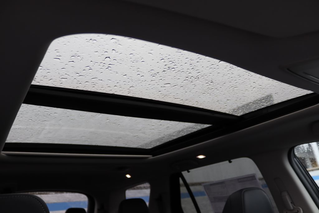 2025 Honda Pilot Touring photo 27