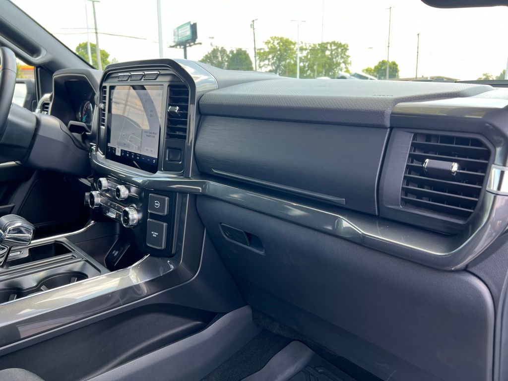 2023 Ford F-150 XLT photo 30