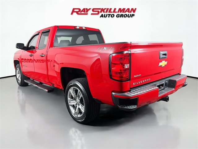2018 Chevrolet Silverado 1500 Custom photo 5