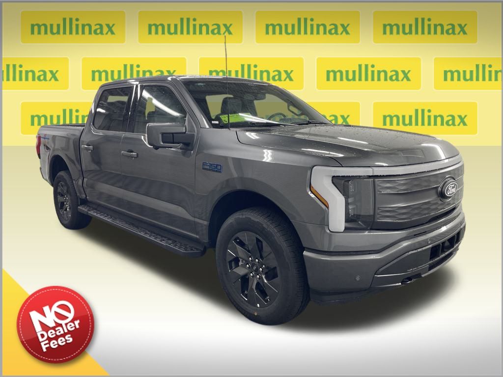 2025 Ford F-150 Lightning Lariat's photo