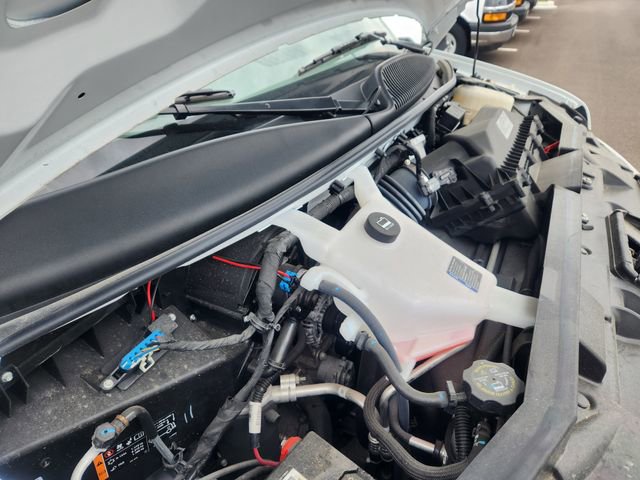 2023 Chevrolet Express Cutaway 3500 photo 18