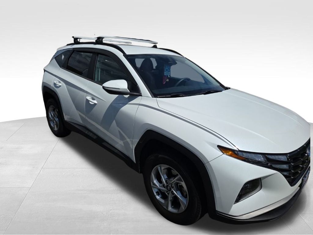 2022 Hyundai Tucson SEL photo 2